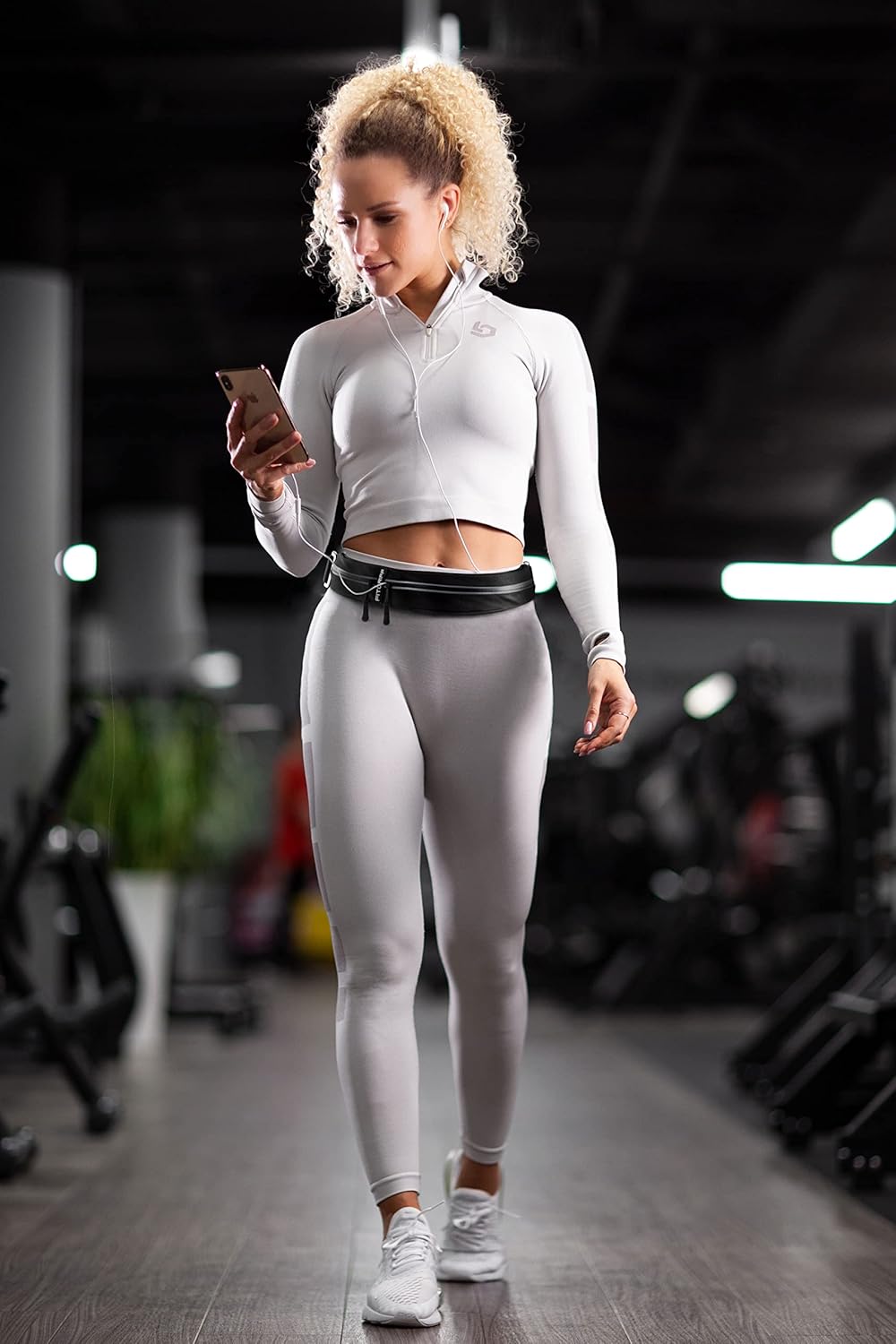 Fitgriff® Running Belt for Men & Women - Secure Jogging Pouch for Phone, Keys